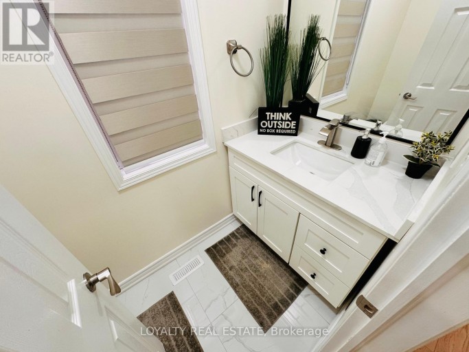 28 THORP CRESCENT, Ajax (Central West), Ontario, L1T0G9