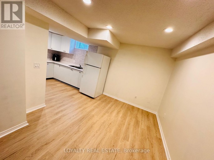 28 THORP CRESCENT, Ajax (Central West), Ontario, L1T0G9