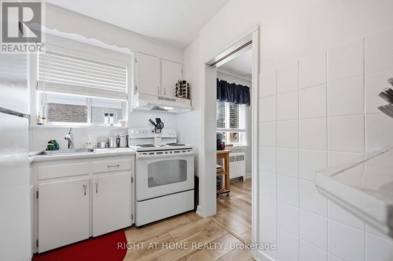 1351 WARDEN AVENUE, Toronto (Wexford-Maryvale), Ontario, M1R2R9