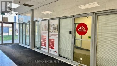 102 - 2425 EGLINTON AVENUE E Toronto (Kennedy Park) Ontario photo 2