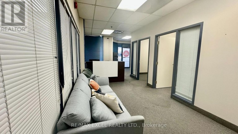 102 - 2425 EGLINTON AVENUE E, Toronto (Kennedy Park), Ontario, M1K4G8