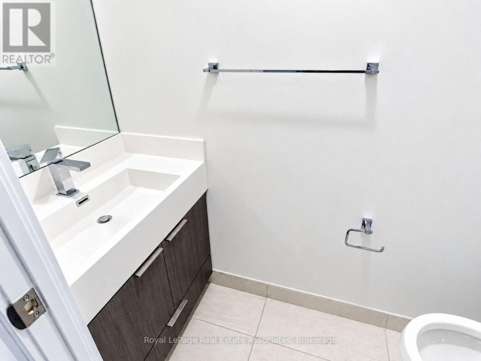 PH2408 - 30 SAMUEL WOOD WAY, Toronto (Islington-City Centre West), Ontario, M9B0C9