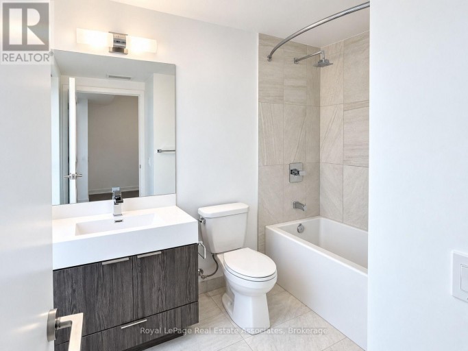 PH2408 - 30 SAMUEL WOOD WAY, Toronto (Islington-City Centre West), Ontario, M9B0C9