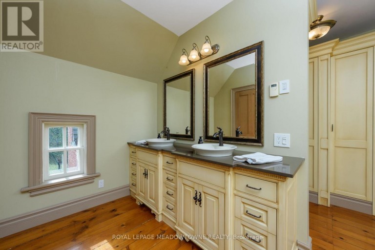 16089 SHAWS CREEK ROAD, Caledon, Ontario, L7C1V9