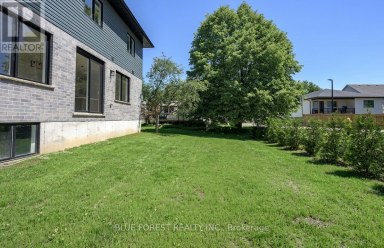 619 LIONS PARK DRIVE Strathroy-Caradoc (Mount Brydges) Ontario photo 32
