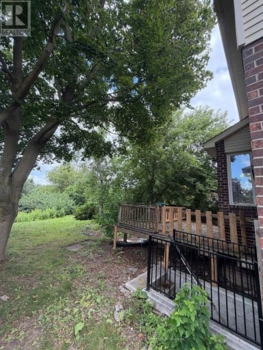 8 BUTTERFIELD CRESCENT, Whitby (Rolling Acres), Ontario, L1R1J2