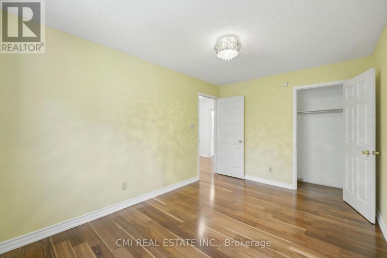 127 O'CONNOR CRESCENT, Richmond Hill (North Richvale), Ontario, L4C7R7