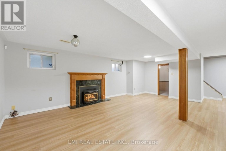 127 O'CONNOR CRESCENT, Richmond Hill (North Richvale), Ontario, L4C7R7