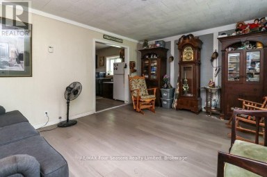 96 LORNE STREET Meaford Ontario photo 17