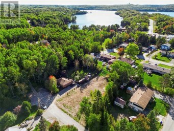 62 Kevin Drive Skead Ontario photo 4