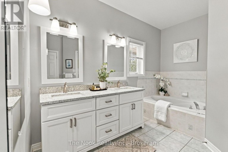 70 JAMES ROWE DRIVE, Whitby (Williamsburg), Ontario, L1R2Y3