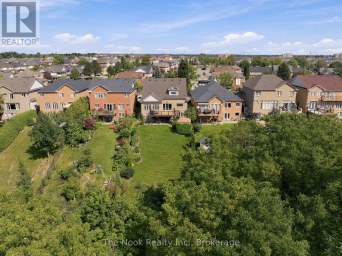 70 James Rowe Drive, Whitby (williamsburg) Ontario