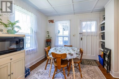 162 COLLEGE AVENUE Oshawa (Vanier) Ontario photo 16