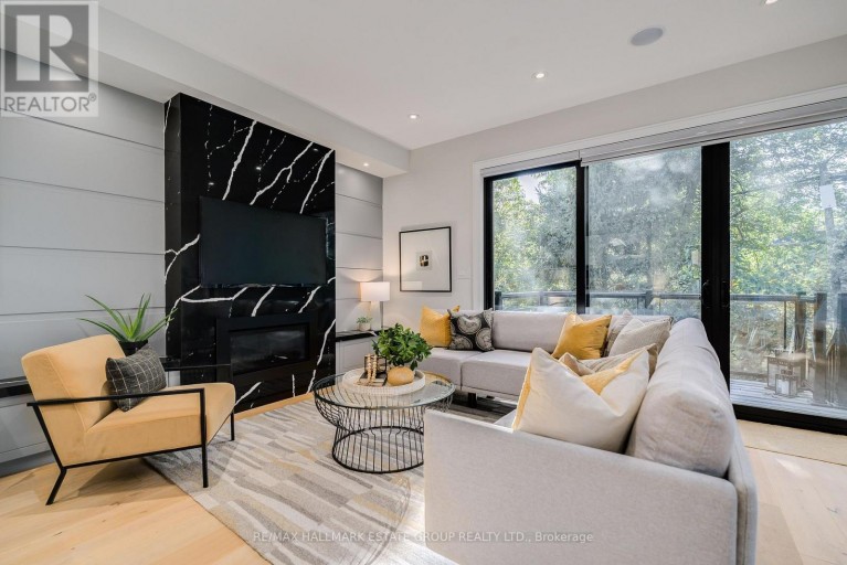 70 BELLEFAIR AVENUE, Toronto (The Beaches), Ontario, M4L3T8