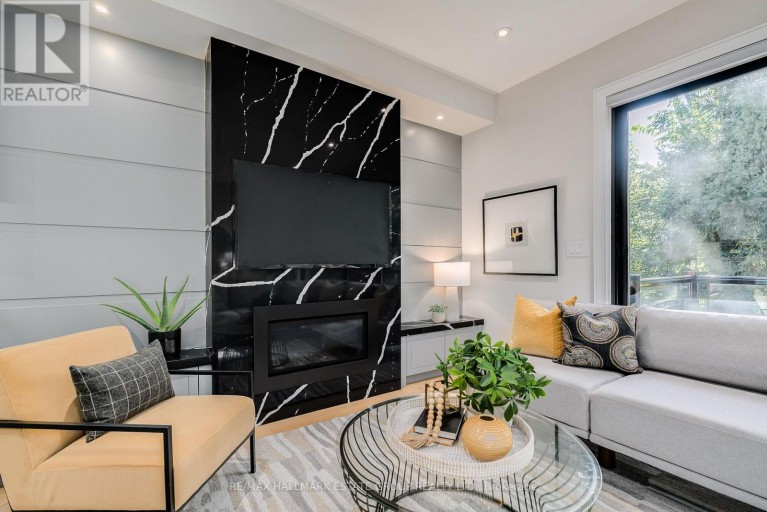 70 BELLEFAIR AVENUE, Toronto (The Beaches), Ontario, M4L3T8