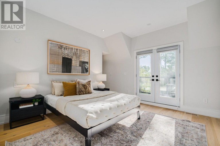 70 BELLEFAIR AVENUE, Toronto (The Beaches), Ontario, M4L3T8