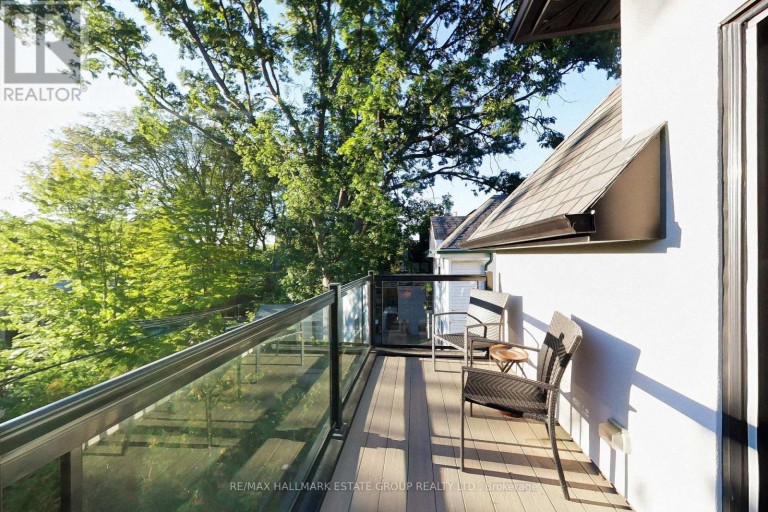 70 BELLEFAIR AVENUE, Toronto (The Beaches), Ontario, M4L3T8