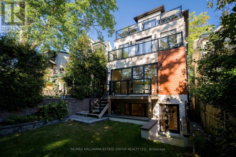 70 BELLEFAIR AVENUE, Toronto (The Beaches), Ontario, M4L3T8