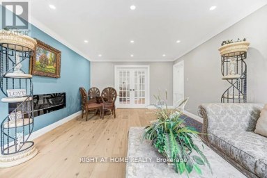 35 HARMONY HILL CRESCENT Richmond Hill (Mill Pond) Ontario photo 21