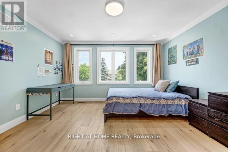 35 HARMONY HILL CRESCENT, Richmond Hill (Mill Pond), Ontario, L4C8Z2