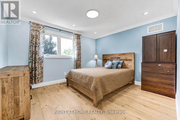 35 HARMONY HILL CRESCENT, Richmond Hill (Mill Pond), Ontario, L4C8Z2