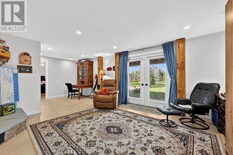 66 ISLANDVIEW CRESCENT, Wasaga Beach, Ontario, L9Z2V6