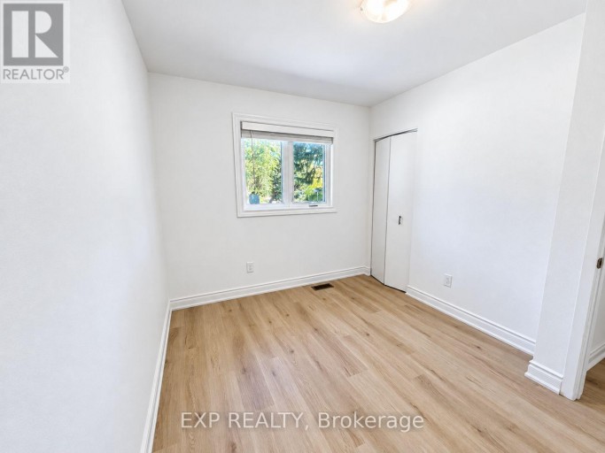 1488 SWANAGE CRESCENT, Mississauga (Clarkson), Ontario, L5J3N8