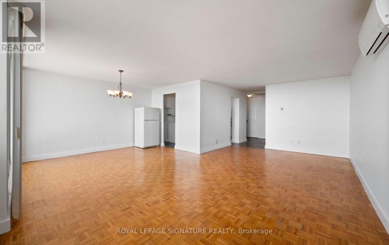 901 - 14 NEILSON DRIVE, Toronto (Markland Wood), Ontario, M9C1V6