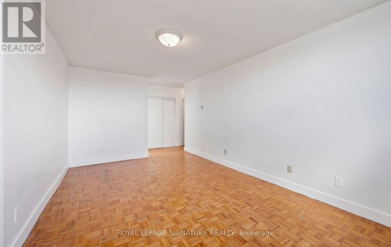 901 - 14 NEILSON DRIVE, Toronto (Markland Wood), Ontario, M9C1V6