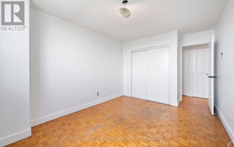 901 - 14 NEILSON DRIVE, Toronto (Markland Wood), Ontario, M9C1V6