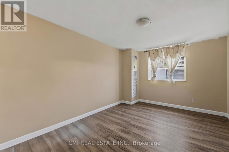 308 - 3 LISA STREET, Brampton (Queen Street Corridor), Ontario, L6T4A2