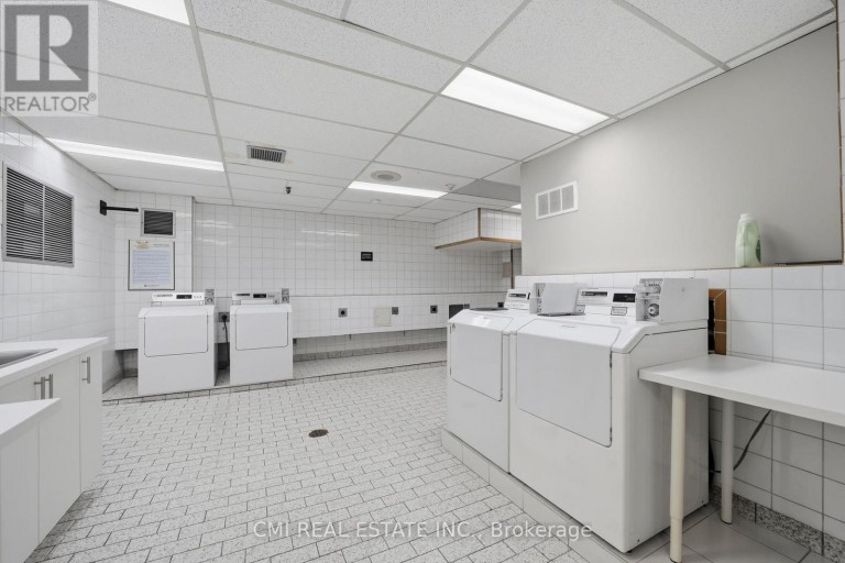 308 - 3 LISA STREET, Brampton (Queen Street Corridor), Ontario, L6T4A2