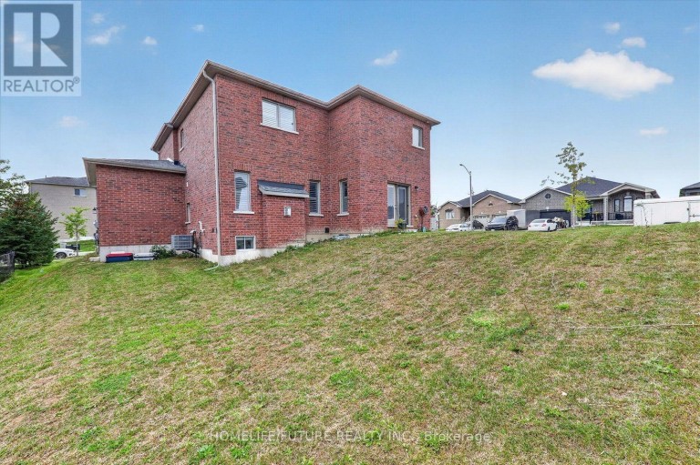 14 LAMB AVENUE, Kawartha Lakes (Lindsay), Ontario, K9V0J3