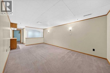 4831 48 Street NW Calgary Alberta photo 22