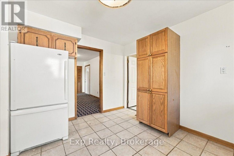 863 WEDGEWOOD COURT, Peterborough (Monaghan Ward 2), Ontario, K9J7T8