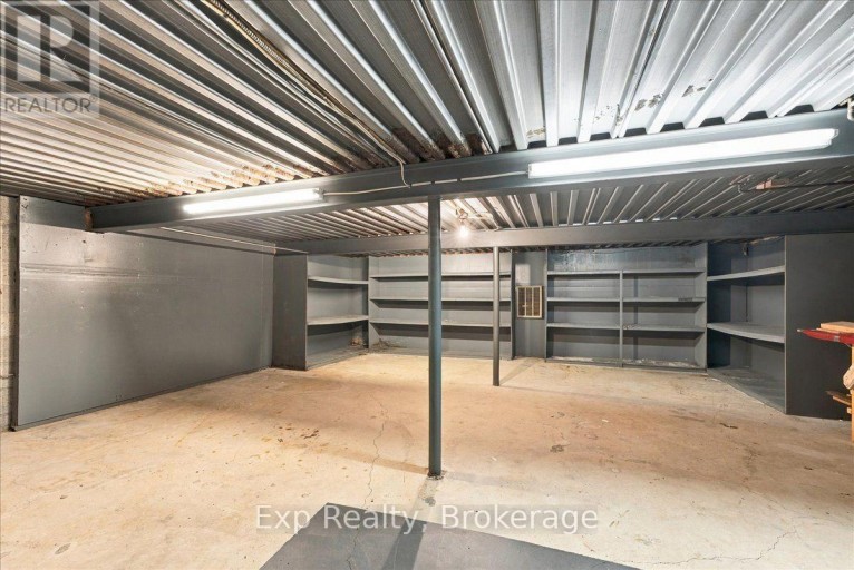 863 WEDGEWOOD COURT, Peterborough (Monaghan Ward 2), Ontario, K9J7T8