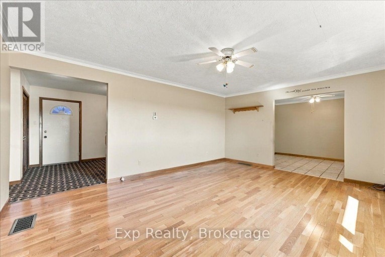 863 WEDGEWOOD COURT, Peterborough (Monaghan Ward 2), Ontario, K9J7T8