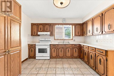 863 WEDGEWOOD COURT Peterborough (Monaghan Ward 2) Ontario photo 9