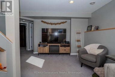 330 MONTCLAIR STREET Thunder Bay (Current River) Ontario photo 18