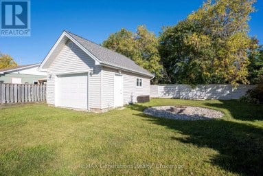 330 MONTCLAIR STREET Thunder Bay (Current River) Ontario photo 24