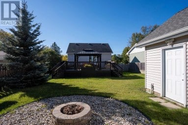 330 MONTCLAIR STREET Thunder Bay (Current River) Ontario photo 27
