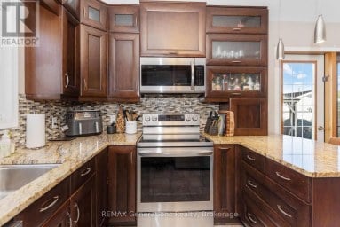 330 MONTCLAIR STREET Thunder Bay (Current River) Ontario photo 7