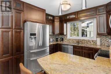 330 MONTCLAIR STREET Thunder Bay (Current River) Ontario photo 8