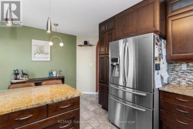 330 MONTCLAIR STREET Thunder Bay (Current River) Ontario photo 9