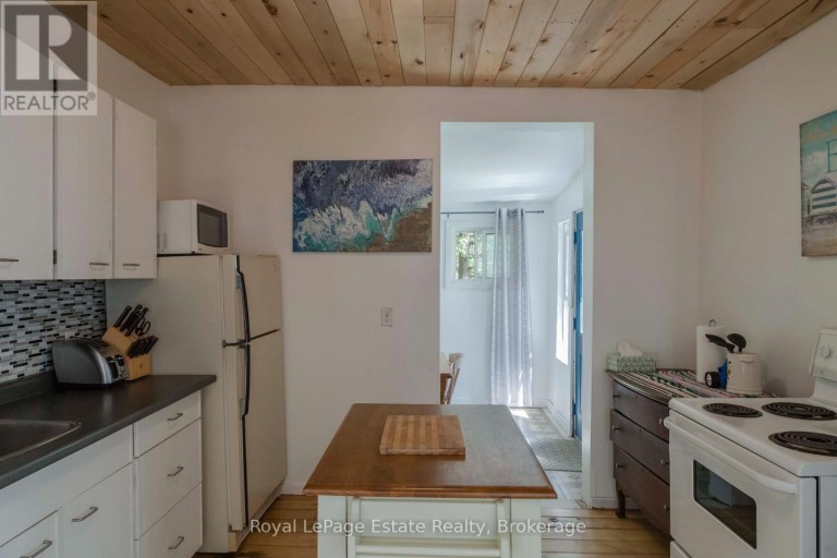 1227 2ND AVENUE S, Native Leased Lands, Ontario, N0H2G0