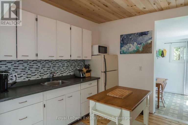 1227 2ND AVENUE S, Native Leased Lands, Ontario, N0H2G0