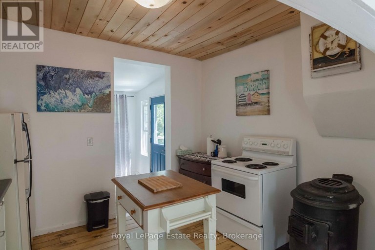 1227 2ND AVENUE S, Native Leased Lands, Ontario, N0H2G0
