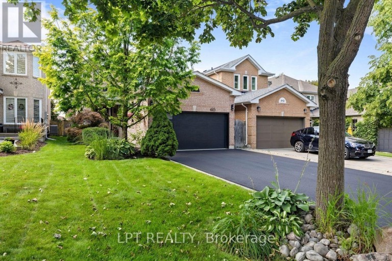 416 FLANAGAN COURT, Newmarket (Summerhill Estates), Ontario, L3X2E9