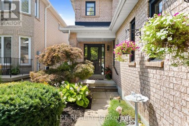 416 FLANAGAN COURT Newmarket (Summerhill Estates) Ontario photo 4