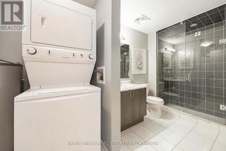 207 - 100 DEAN AVENUE, Barrie (Painswick South), Ontario, L9J0H1
